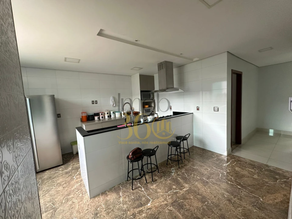 Imagens do imóveis CASA Á VENDA -  OLARIA