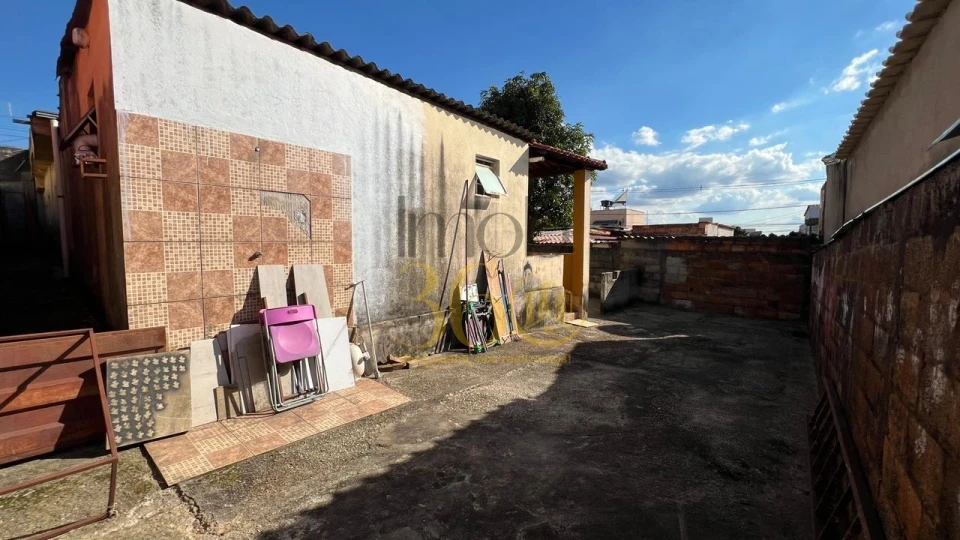 Imagens do imóveis CASA LINEAR NO MILIONÁRIOS