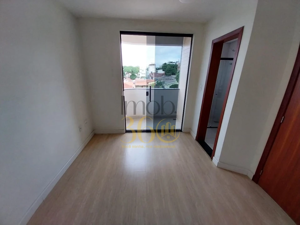 COBERTURA APARTAMENTO - BARREIRO