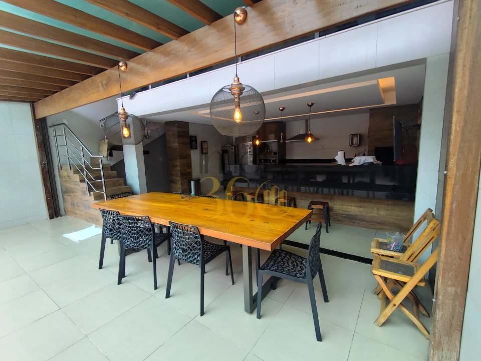 Imagens do imóveis Casa Duplex de alto padrão no Diamante