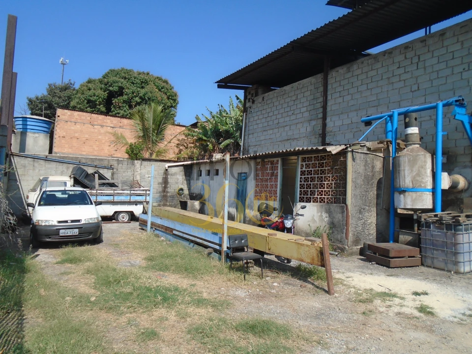 GALPÃO À VENDA JATOBÁ