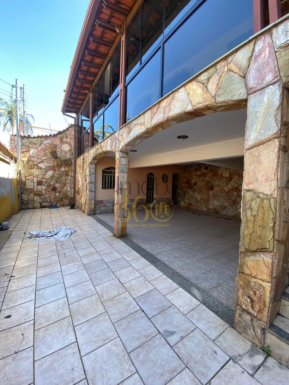 Imagens do imóveis CASA Á VENDA -  AMAZONAS