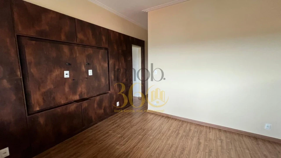 CASA Á VENDA -  DIAMANTE (BARREIRO)