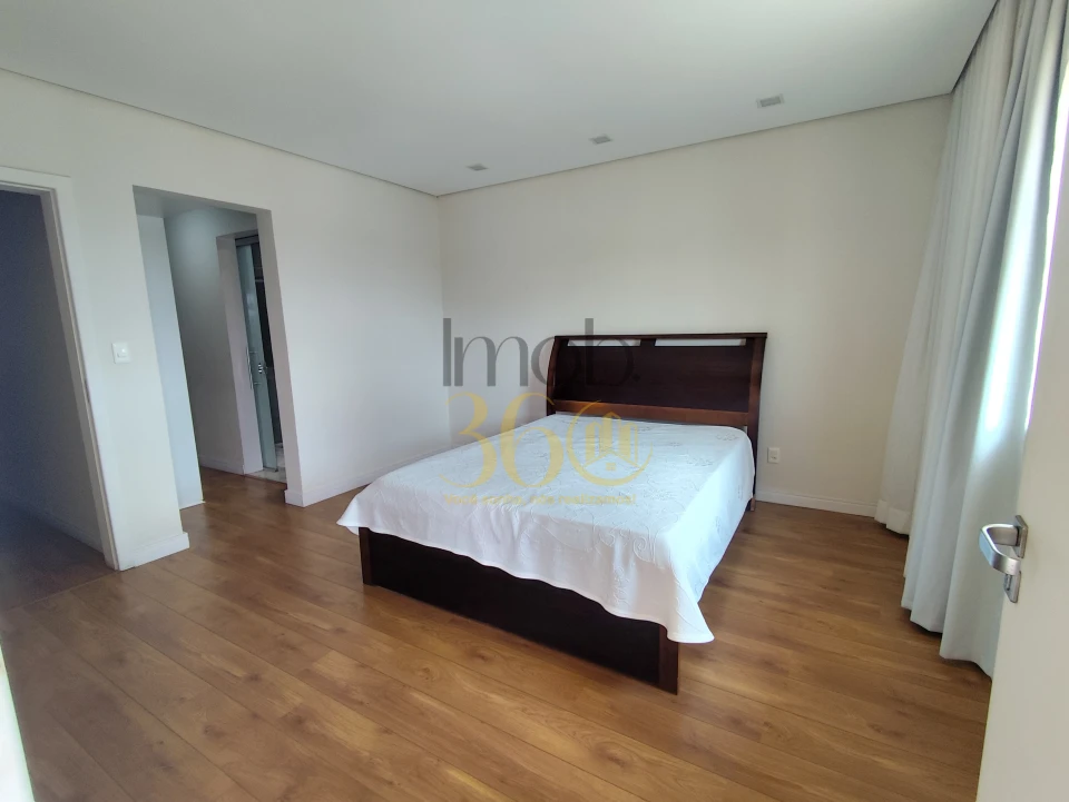 Imagens do imóveis Casa Duplex de alto padrão no Diamante