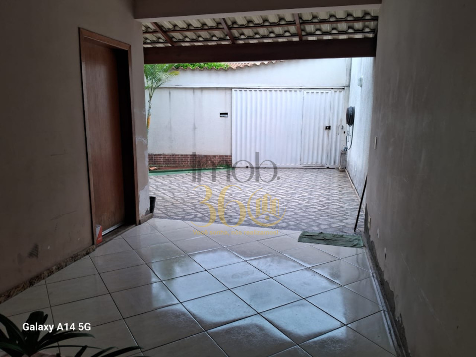 Casa à venda com 3 quartos, 100m² - Foto 3