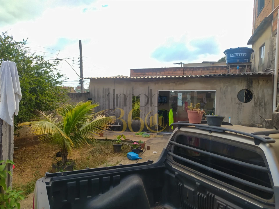 Casa, 6 quartos, 588 m² - Foto 1