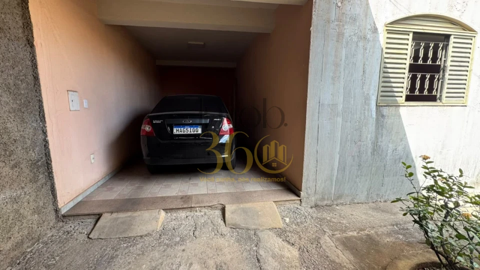 Imagens do imóveis CASA À VENDA - BRASIL  INDUSTRIAL
