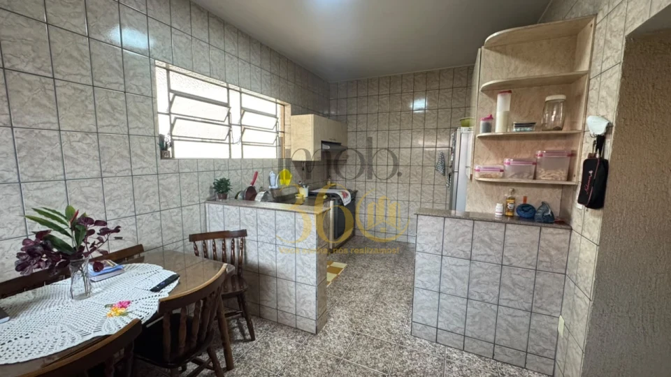 Imagens do imóveis CASA À VENDA - BRASIL  INDUSTRIAL