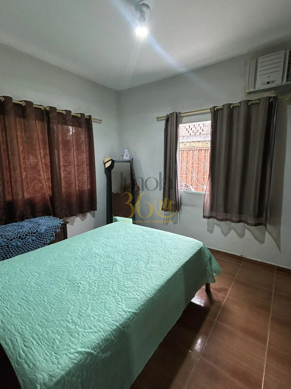 CASA Á VENDA - MILIONÁRIOS