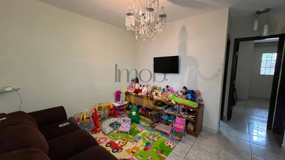 CASA Á VENDA -  TEIXEIRA DIAS (BARREIRO)