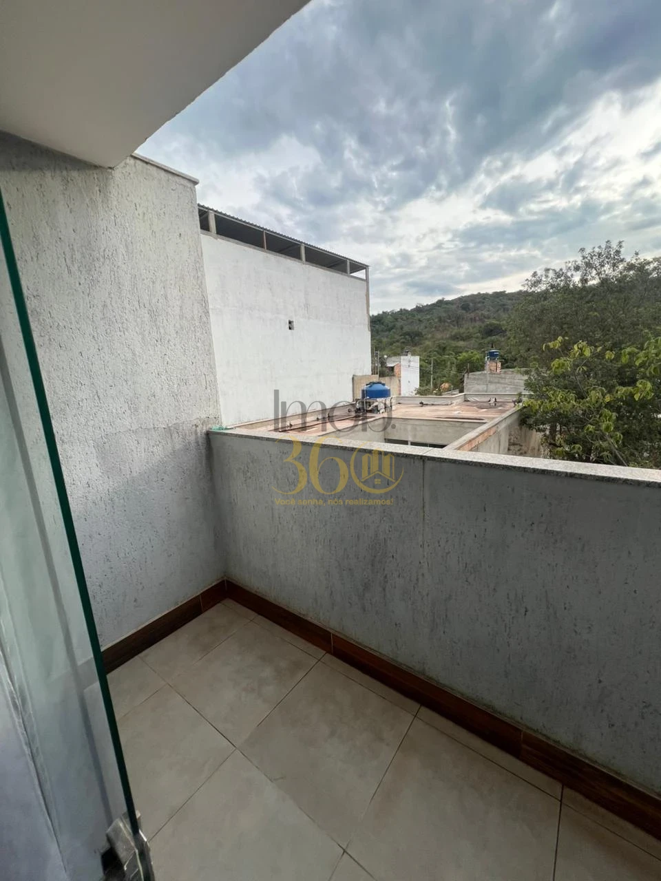 Imagens do imóveis CASA À VENDA - CAMARGOS,  IBIRITÉ