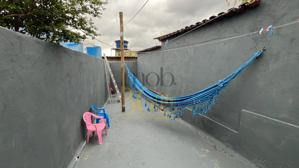 CASA Á VENDA - BRASIL INDUSTRIAL