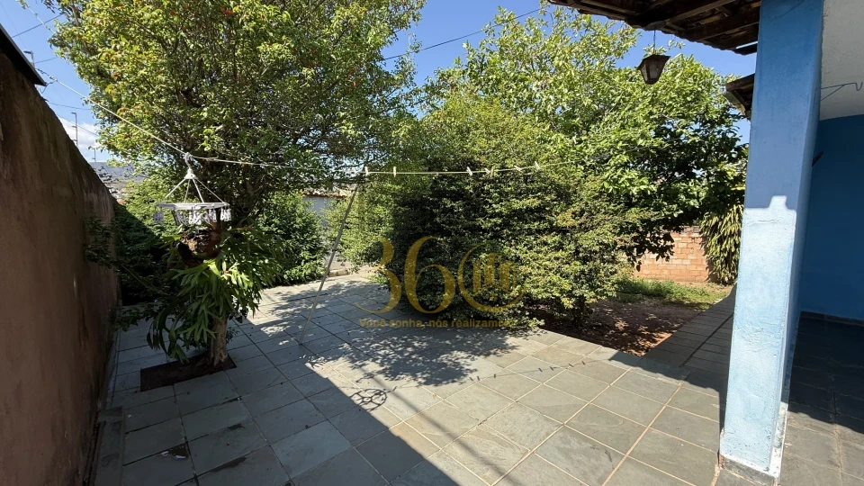 Imagens do imóveis CASA À VENDA 4 QUARTOS