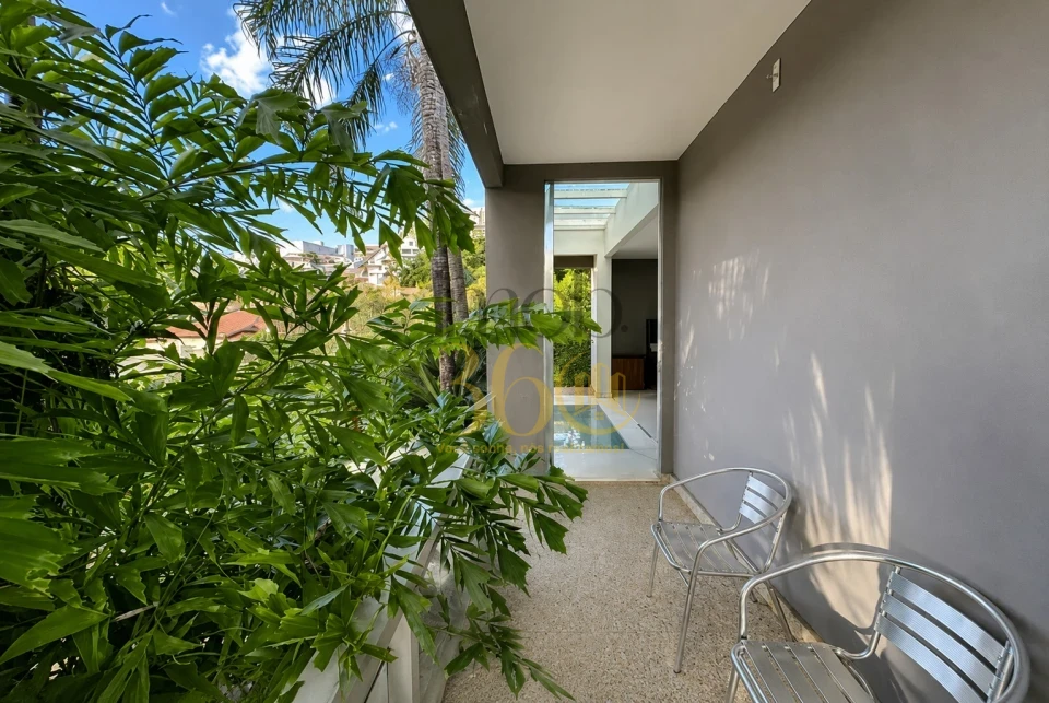 CASAS Á VENDA NO BAIRRO ESTORIL