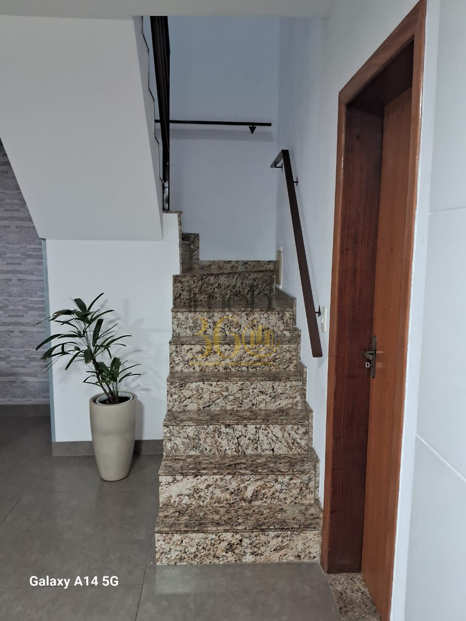 Casa à venda com 3 quartos, 100m² - Foto 5