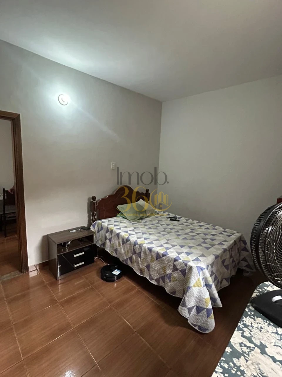 CASA Á VENDA - MILIONÁRIOS