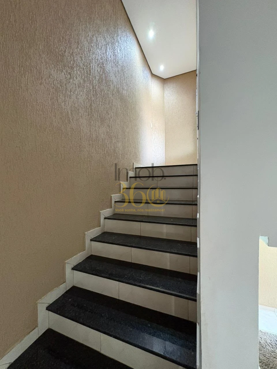 Imagens do imóveis COBERTURA DUPLEX À VENDA - IBIRITÉ