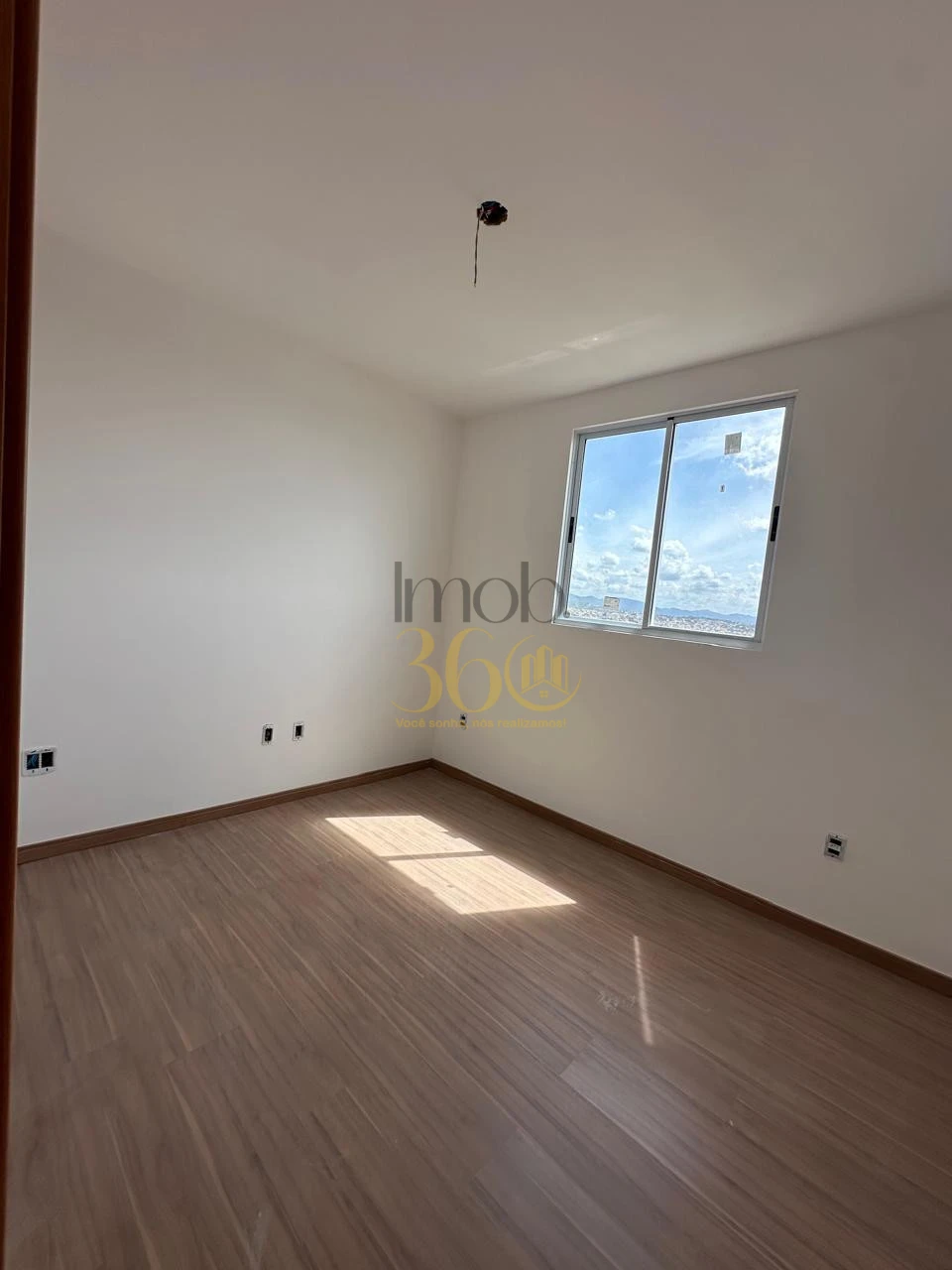 Imagens do imóveis COBERTURA 3 QUARTOS com suíte no Milionários