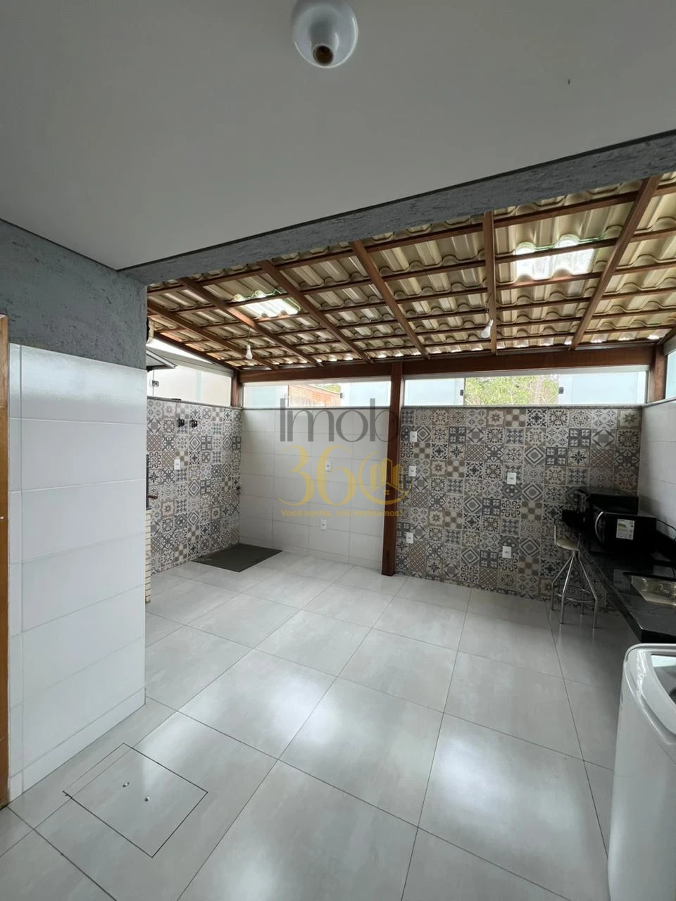 Imagens do imóveis CASA À VENDA - CAMARGOS,  IBIRITÉ