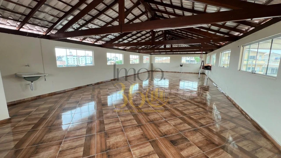 CASA Á VENDA -  DIAMANTE (BARREIRO)