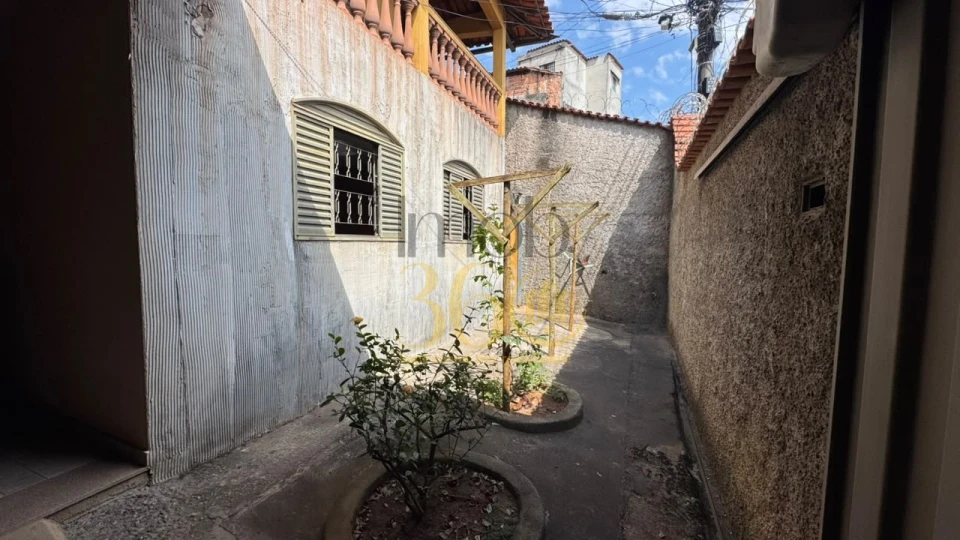 Imagens do imóveis CASA À VENDA - BRASIL  INDUSTRIAL