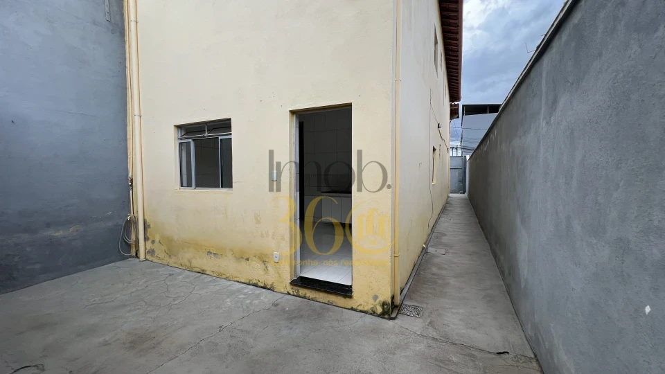 Imagens do imóveis OPORTUNIDADE CASA NO CARDOSO