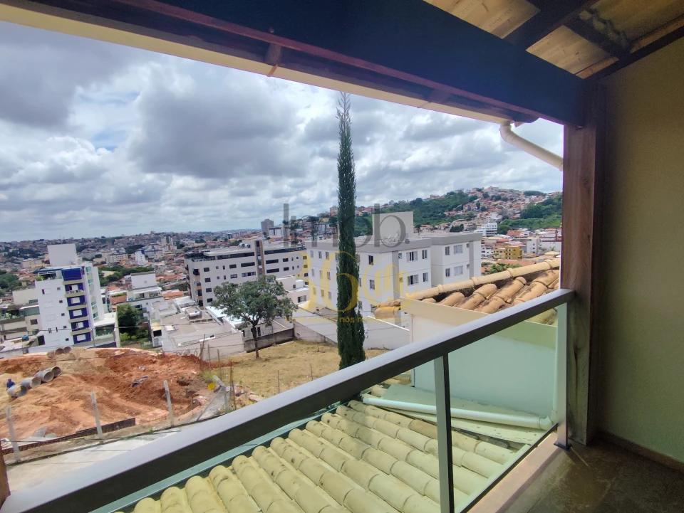 Imagens do imóveis Casa Duplex de alto padrão no Diamante