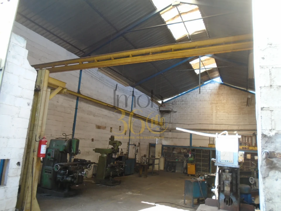 GALPÃO À VENDA JATOBÁ