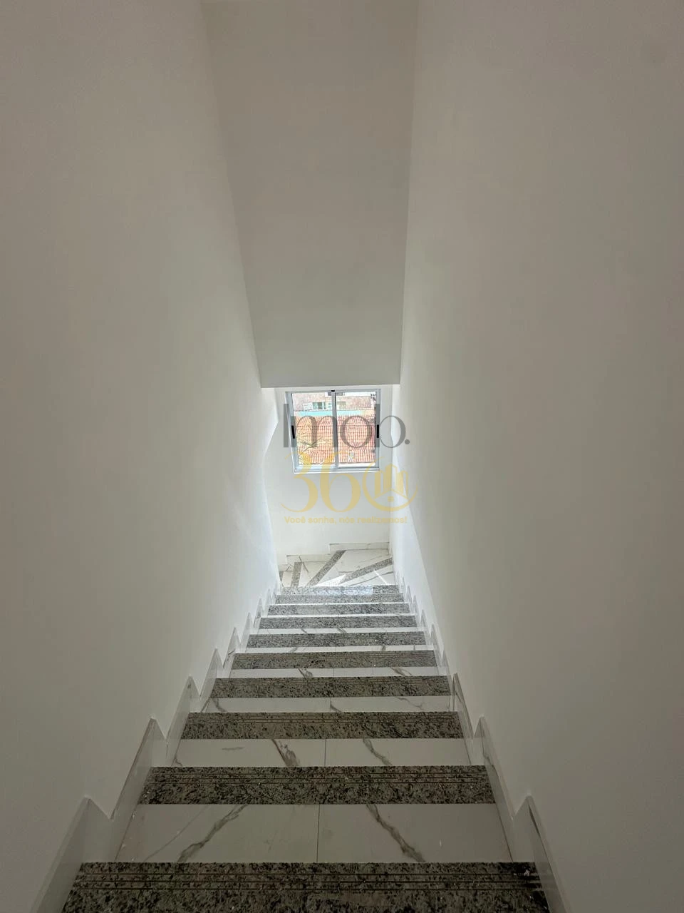 Imagens do imóveis COBERTURA 3 QUARTOS com suíte no Milionários