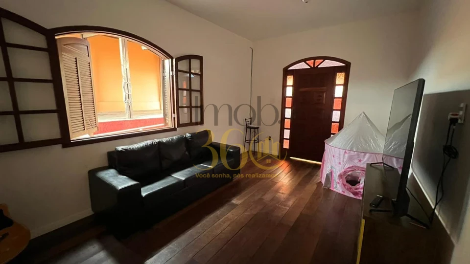 Imagens do imóveis CASA Á VENDA - BAIRRO INDUSTRIAS