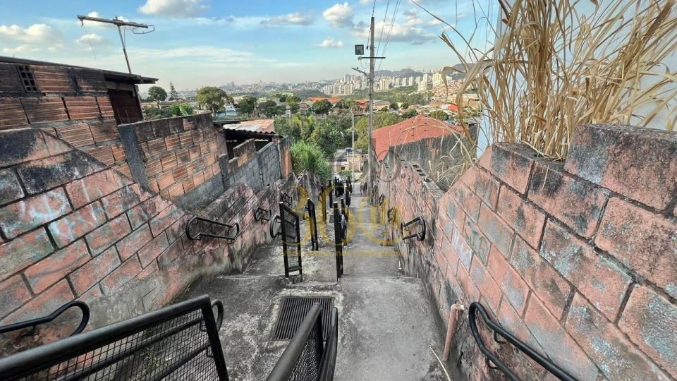 Imagens do imóveis BARRACÃO À VENDA - BAIRRO MILIONÁRIOS