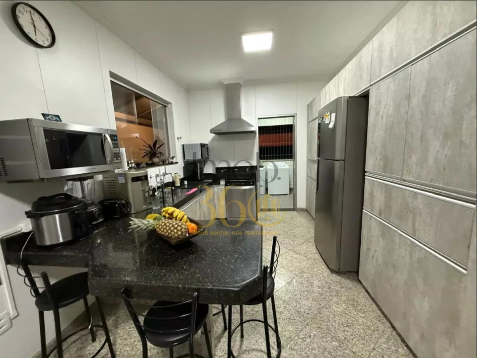 CASA Á VENDA -  TIROL (BARREIRO)