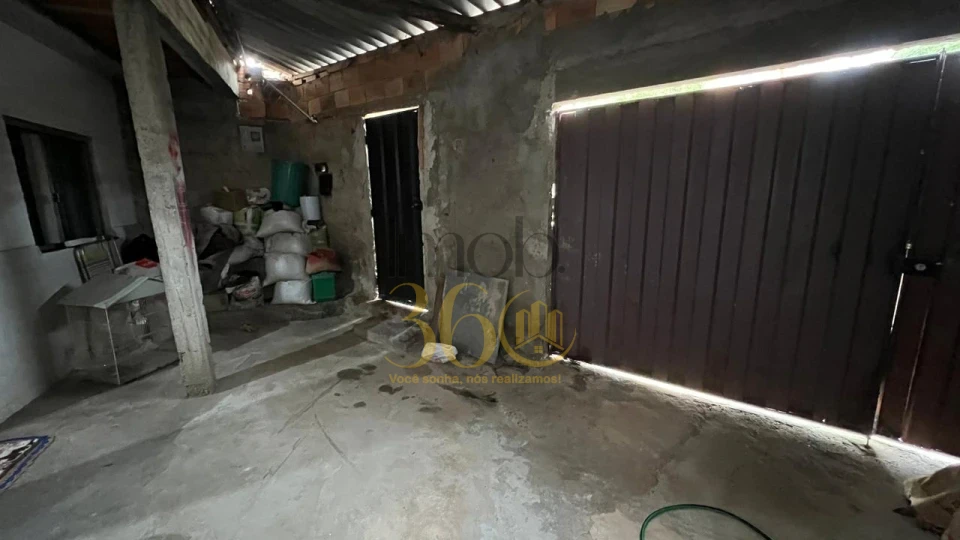 CASA Á VENDA - BRASIL INDUSTRIAL