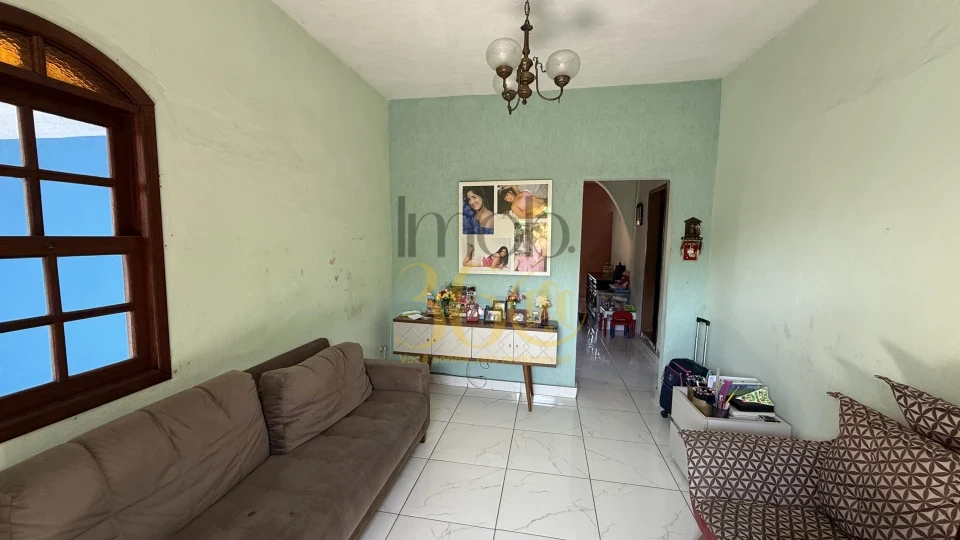 Imagens do imóveis CASA À VENDA 4 QUARTOS