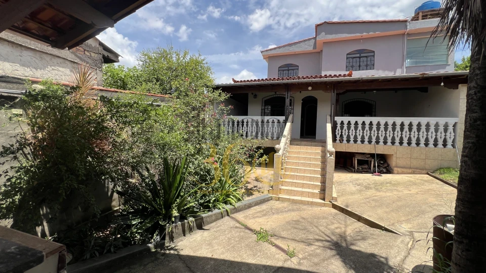 Imagens do imóveis EXCELENTE CASA EM IBIRITÉ