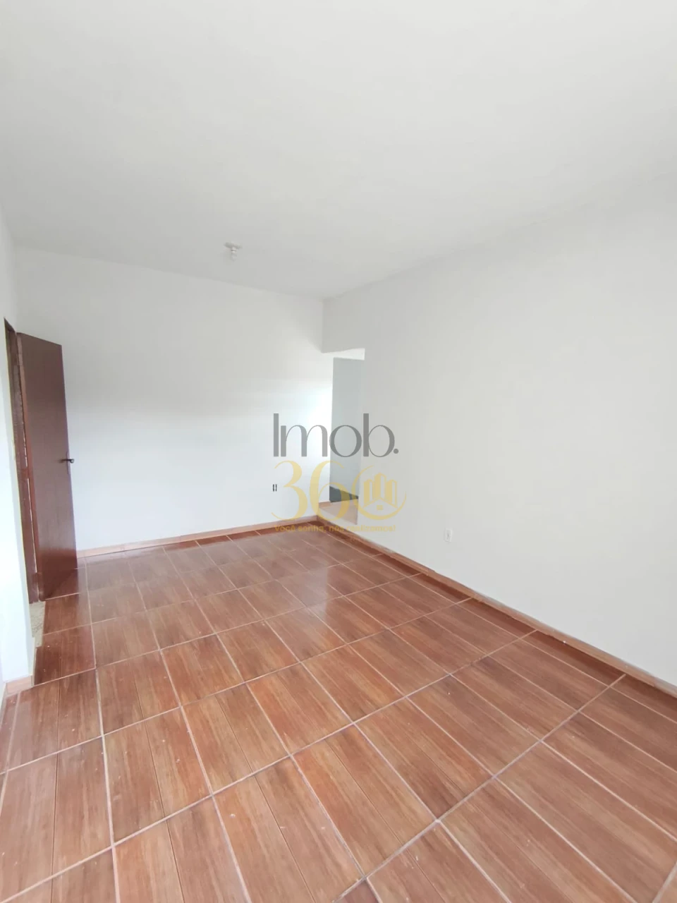 CASA Á VENDA -  OITIS (CONTAGEM)