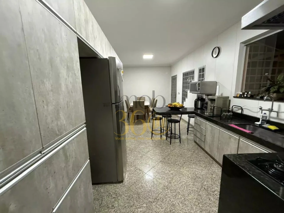 CASA Á VENDA -  TIROL (BARREIRO)