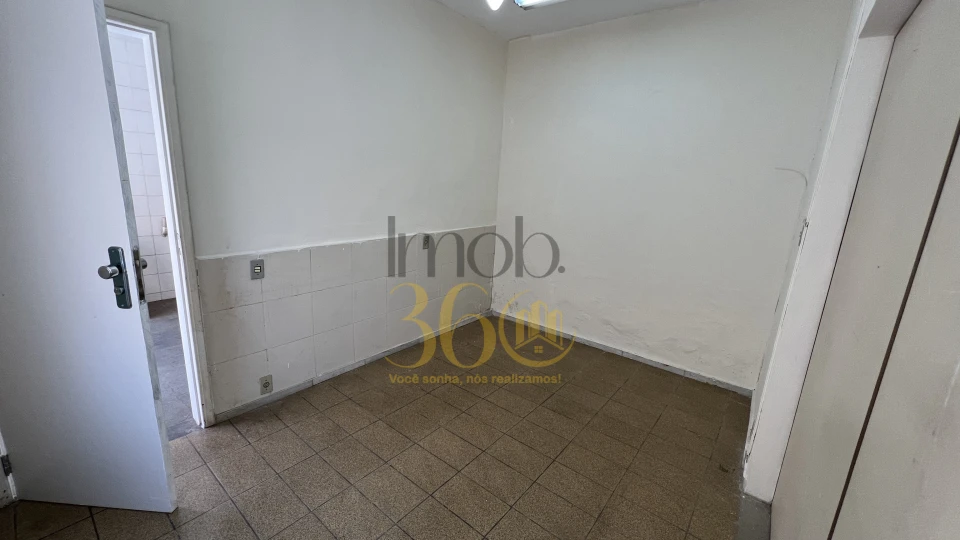 CASA COMERCIAL Á VENDA - PRADO