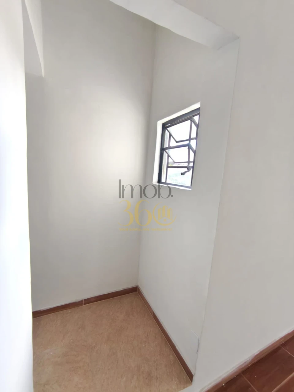 CASA Á VENDA -  OITIS (CONTAGEM)