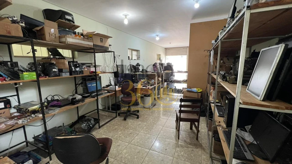 Imagens do imóveis CASA À VENDA - BAIRRO SANTA HELENA