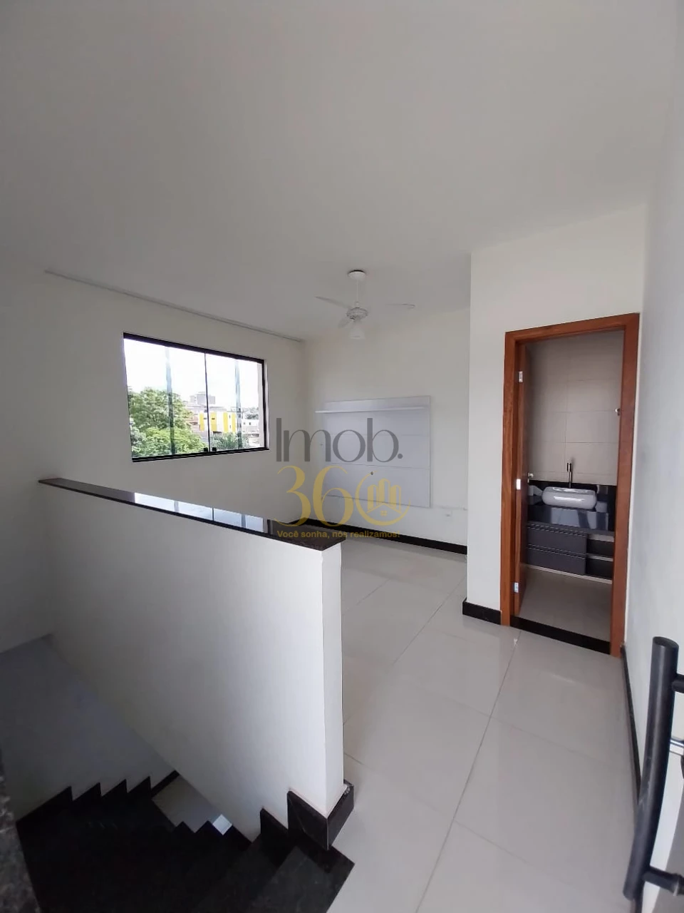 COBERTURA APARTAMENTO - BARREIRO