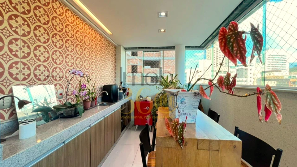 COBERTURA Á VENDA - BAIRRO BURITIS