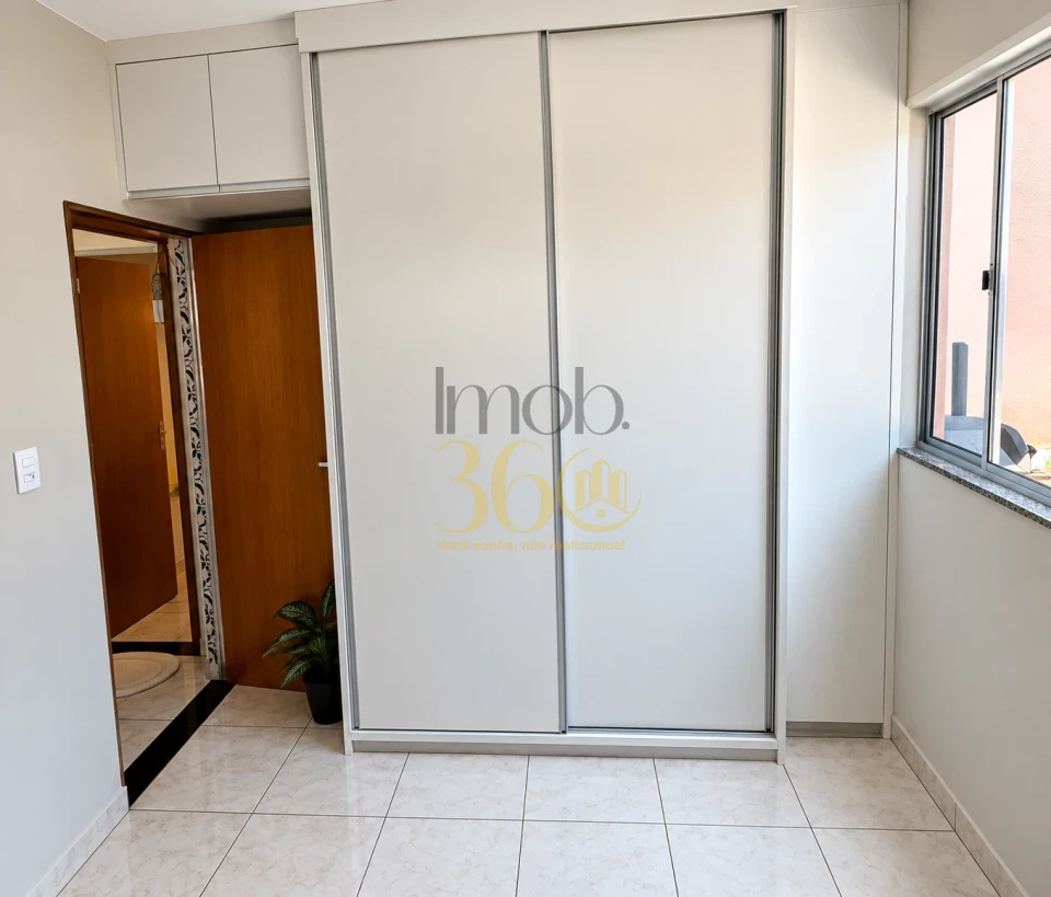 Imagens do imóveis CASA À VENDA 2 QUARTOS