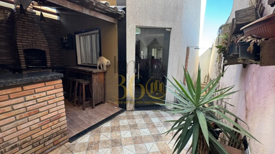 Imagens do imóveis CASA À VENDA - BAIRRO TIROL