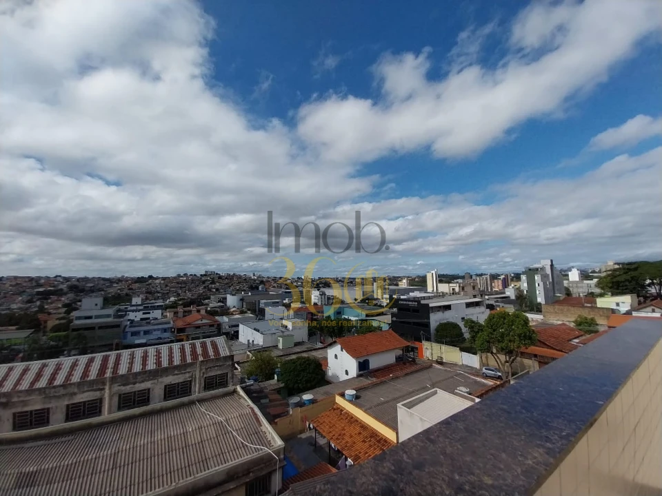 COBERTURA APARTAMENTO - BARREIRO