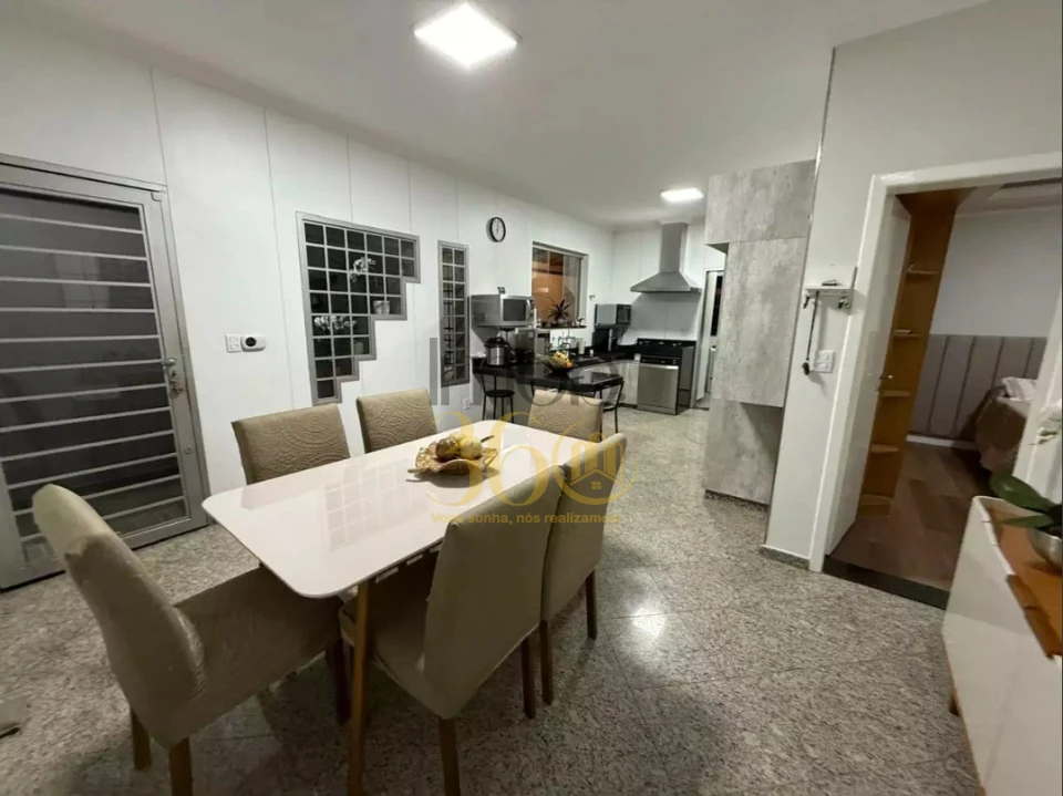 CASA Á VENDA -  TIROL (BARREIRO)