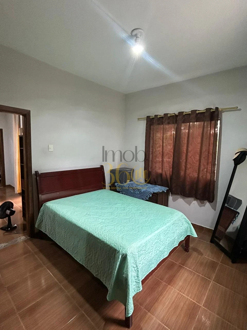 CASA Á VENDA - MILIONÁRIOS
