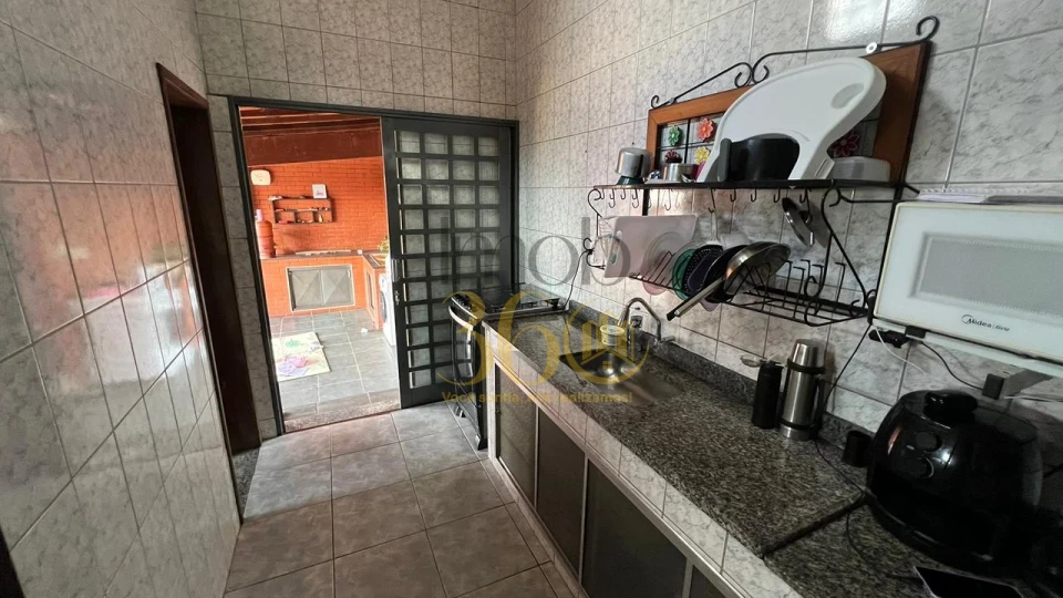 Imagens do imóveis CASA Á VENDA - BAIRRO INDUSTRIAS