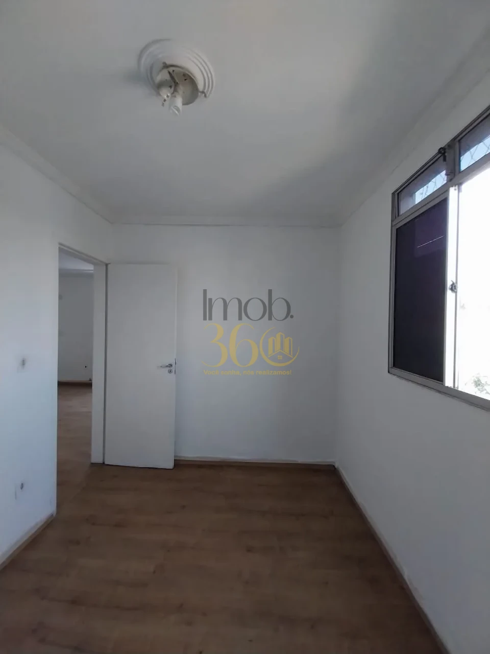 Imagens do imóveis ALUGUEL APARTAMENTO - BAIRRO OLÁRIA