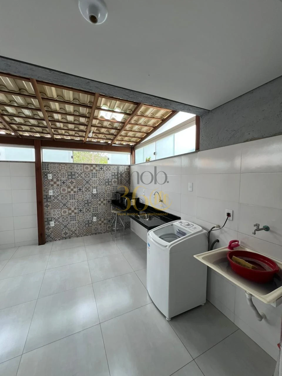 Imagens do imóveis CASA À VENDA - CAMARGOS,  IBIRITÉ